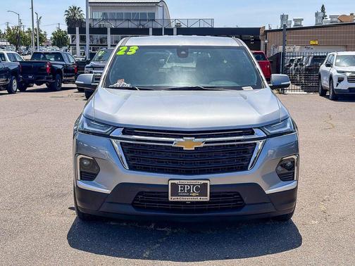 Sterling Gray Metallic 2023 Chevrolet Traverse LS