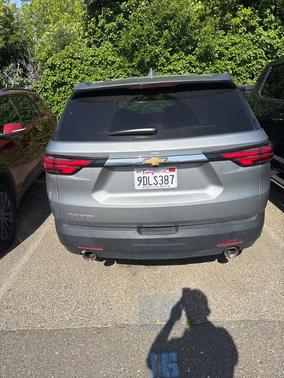 Sterling Gray Metallic 2023 Chevrolet Traverse LS