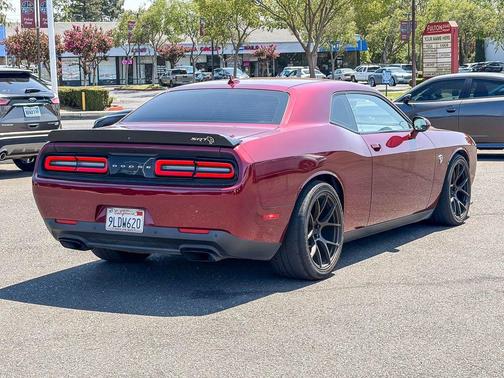 Octane Red Pearlcoat 2019 Dodge Challenger SRT Hellcat