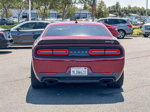 Octane Red Pearlcoat 2019 Dodge Challenger SRT Hellcat