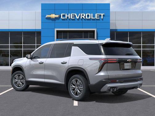 Sterling Gray Metallic 2026 Chevrolet Traverse LT