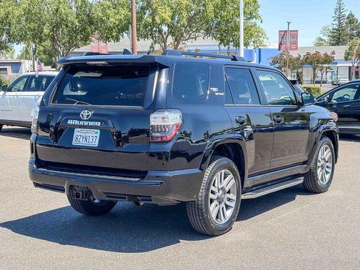Midnight Black Metallic 2022 Toyota 4Runner TRD Sport
