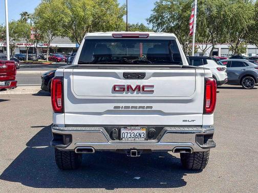 Summit White 2019 GMC Sierra 1500 SLT