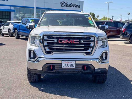 Summit White 2019 GMC Sierra 1500 SLT