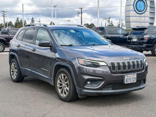 Granite Crystal Clearcoat Metallic 2019 Jeep Cherokee Latitude Plus