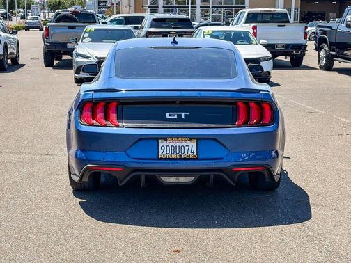 Atlas Blue Metallic 2022 Ford Mustang GT
