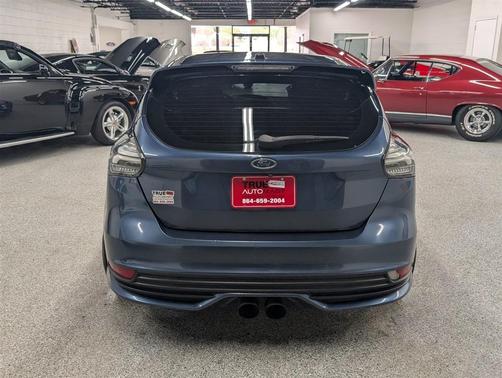 Blue 2018 Ford Focus ST Base