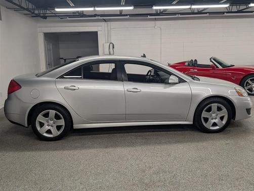 Silver 2010 Pontiac G6