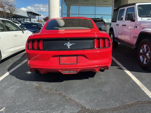 2015 Ford Mustang V6