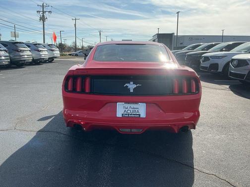 2015 Ford Mustang V6