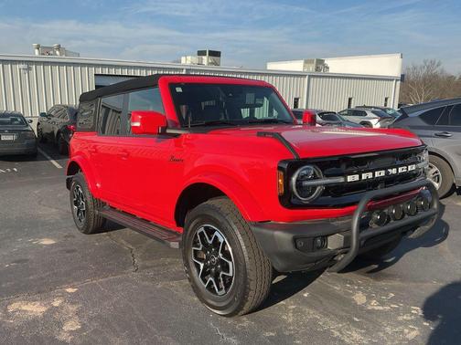 2023 Ford Bronco Outer Banks