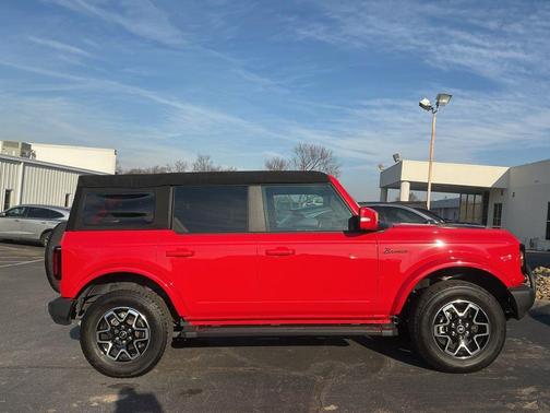 2023 Ford Bronco Outer Banks