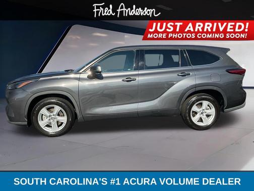 2022 Toyota Highlander L