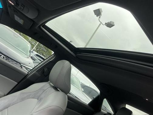 2020 Toyota Avalon XSE