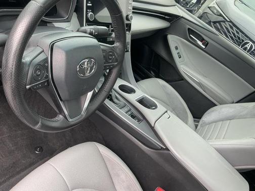 2020 Toyota Avalon XSE
