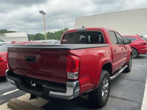 2017 Toyota Tacoma SR5