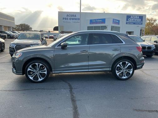 2019 Audi Q3 2.0T S line Prestige