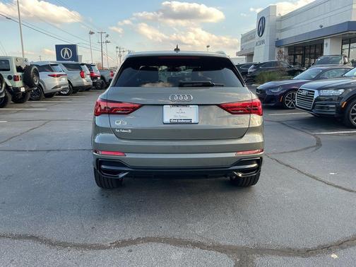 2019 Audi Q3 2.0T S line Prestige