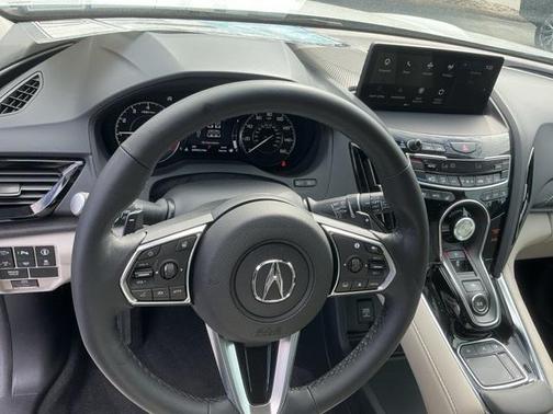 2025 Acura RDX Advance Package
