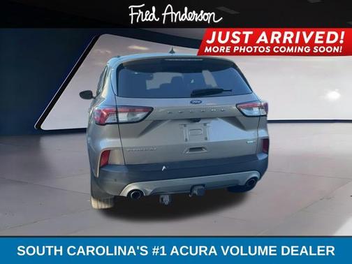 2020 Ford Escape Titanium