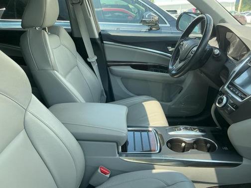 2017 Acura MDX 3.5L w/Technology Package