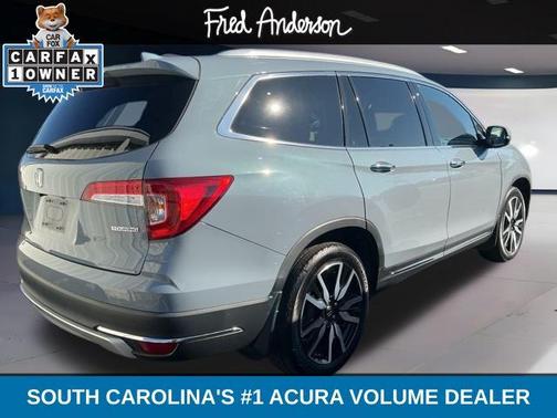 2022 Honda Pilot Touring 8-Passenger
