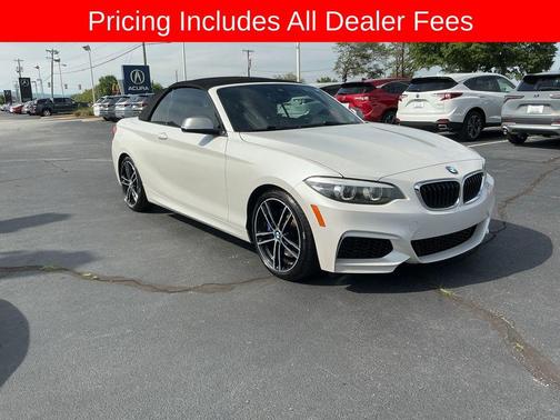 Mineral White Metallic 2018 BMW M240 i xDrive