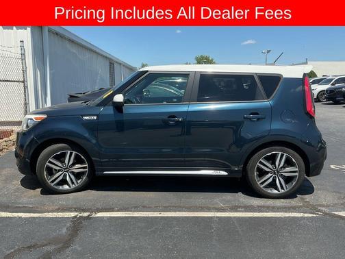Mysterious Blue/White Roof 2018 Kia Soul +
