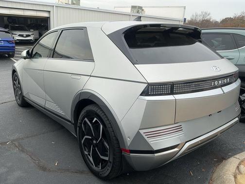 2024 Hyundai IONIQ 5 Limited