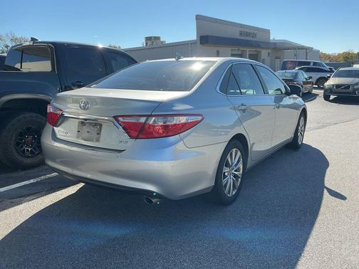 2017 Toyota Camry XLE