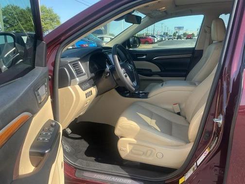 2019 Toyota Highlander Limited Platinum