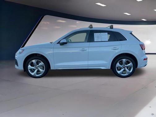 2022 Audi Q5 45 S line Premium