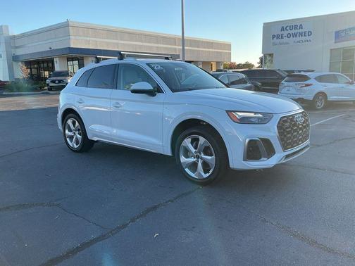 2022 Audi Q5 45 S line Premium