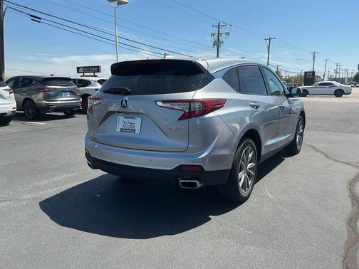 Lunar Silver Metallic 2023 Acura RDX Technology Package