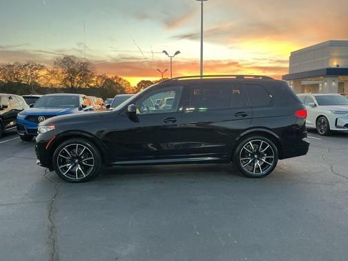 2022 BMW X7 xDrive40i