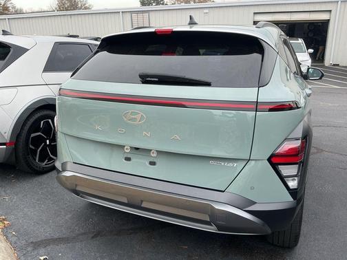 2024 Hyundai KONA Limited