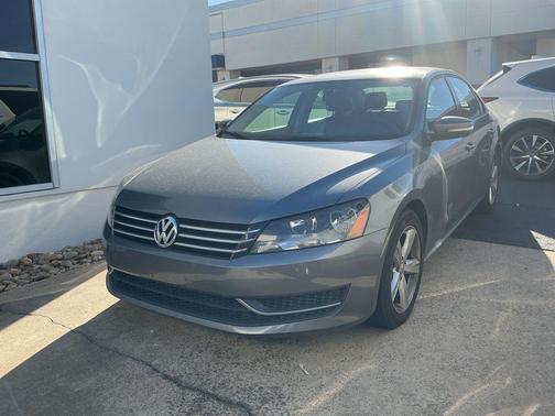 2015 Volkswagen Passat 1.8T Auto S