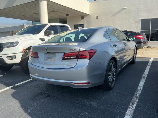 2017 Acura TLX V6 w/Advance Package