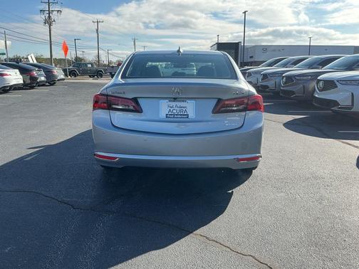 2017 Acura TLX V6 w/Advance Package