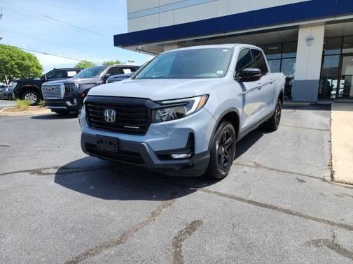 2022 Honda Ridgeline Black