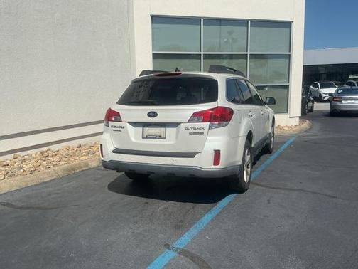 2013 Subaru Outback 2.5i Limited