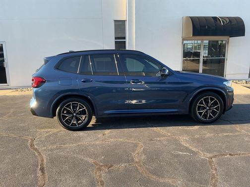 2023 BMW X3 M40i