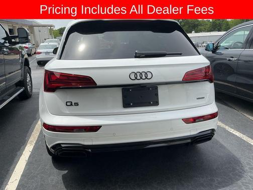 Glacier White Metallic 2025 Audi Q5 45 S line Premium Plus