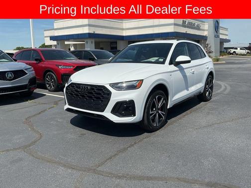 Glacier White Metallic 2025 Audi Q5 45 S line Premium Plus