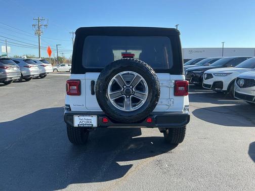 2021 Jeep Wrangler Unlimited Sahara