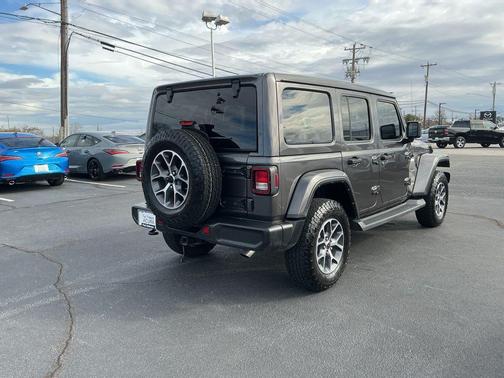 2021 Jeep Wrangler Unlimited Sahara