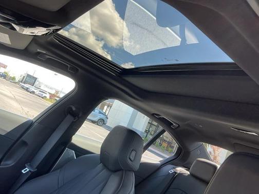 2024 BMW 530 530i