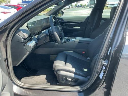2024 BMW 530 530i