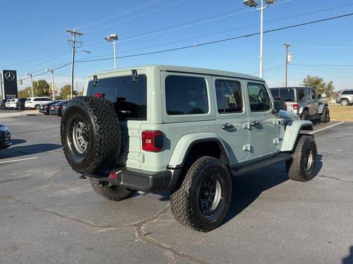 2023 Jeep Wrangler Altitude