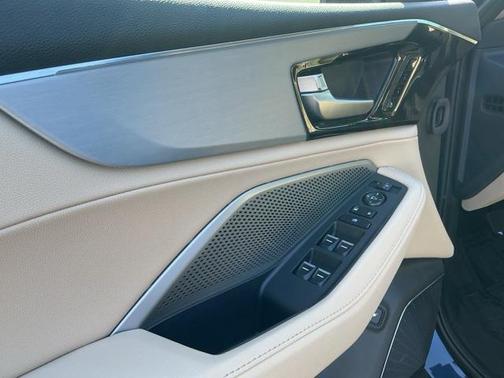 2025 Acura MDX Base